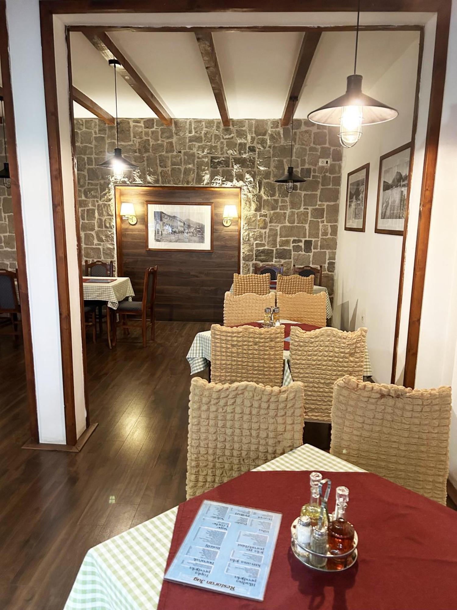 Restaurant & Apartments Jug Sutomore Luaran gambar