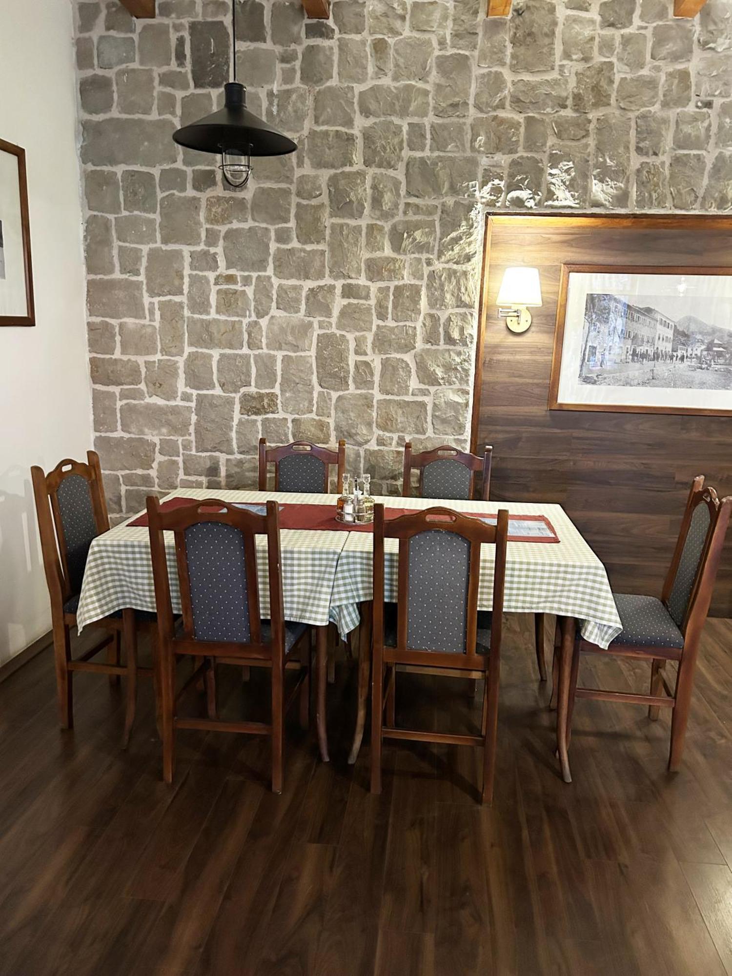 Restaurant & Apartments Jug Sutomore Luaran gambar