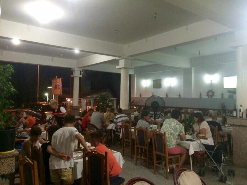 Restaurant & Apartments Jug Sutomore Luaran gambar